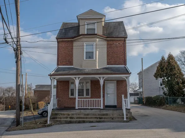 899 Center St #A, Bridgeport, PA 19405