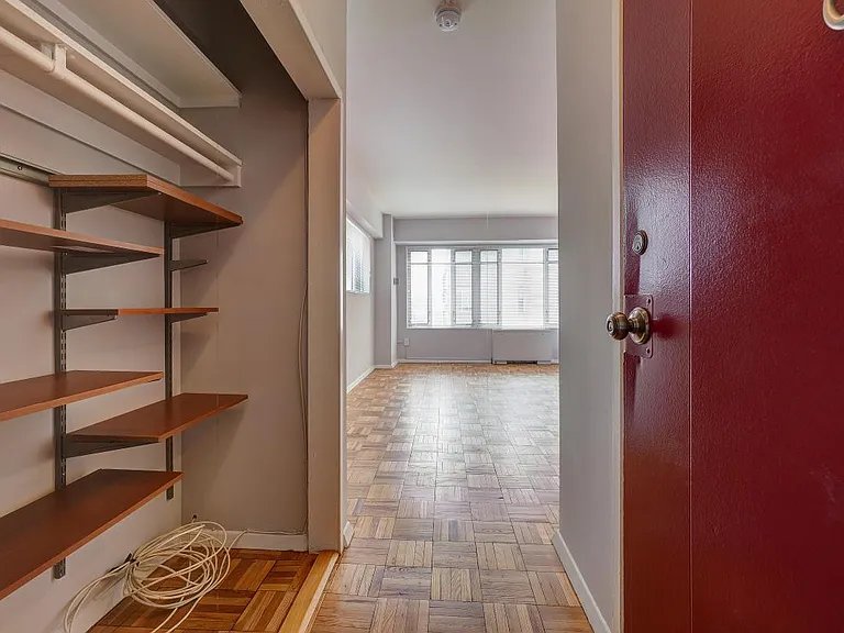 1711 Massachusetts Ave NW #713 — Photo 2