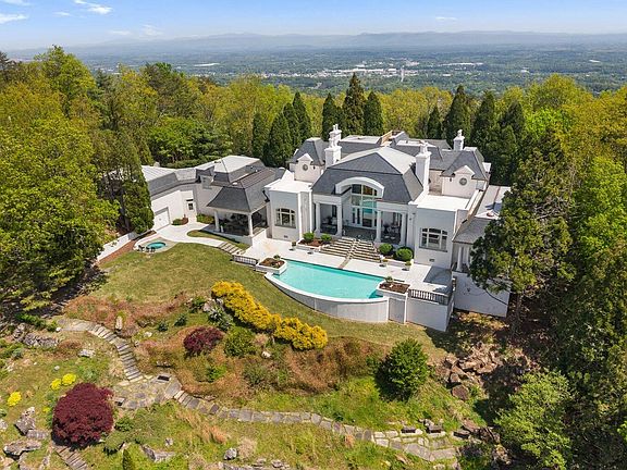 2nd image of 801 Battlefield Park Dr