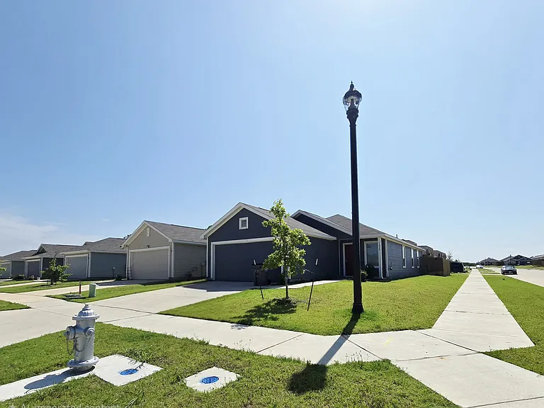 1230 Cherrybark Dr — Photo 3