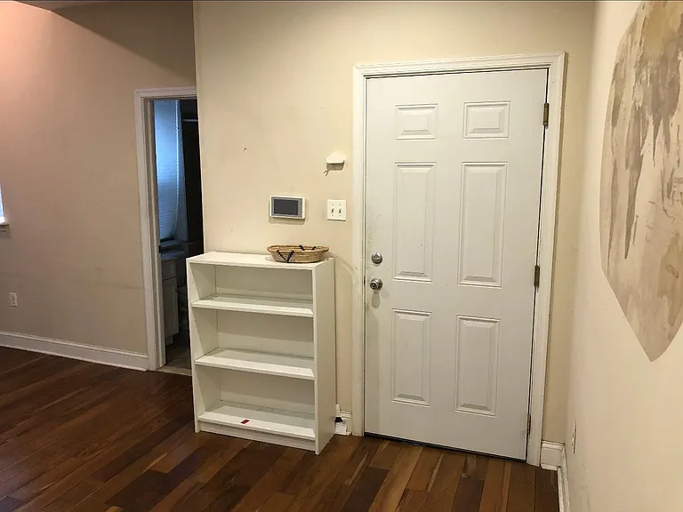 1525 W Girard Ave #2F — Photo 2