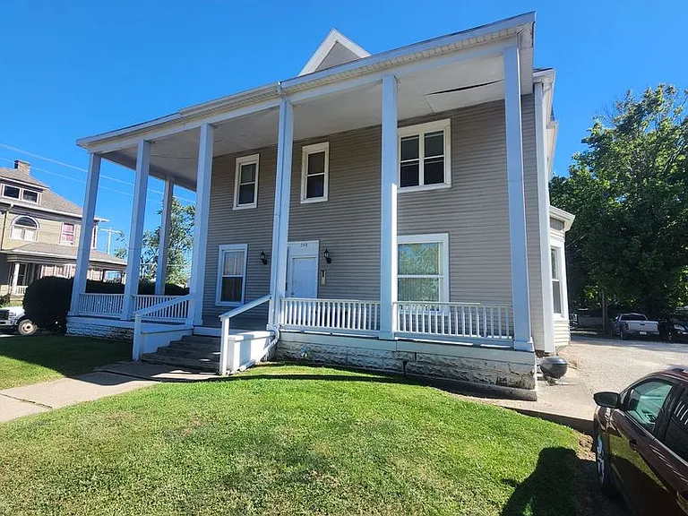 248 Jackson Ave — Photo 3