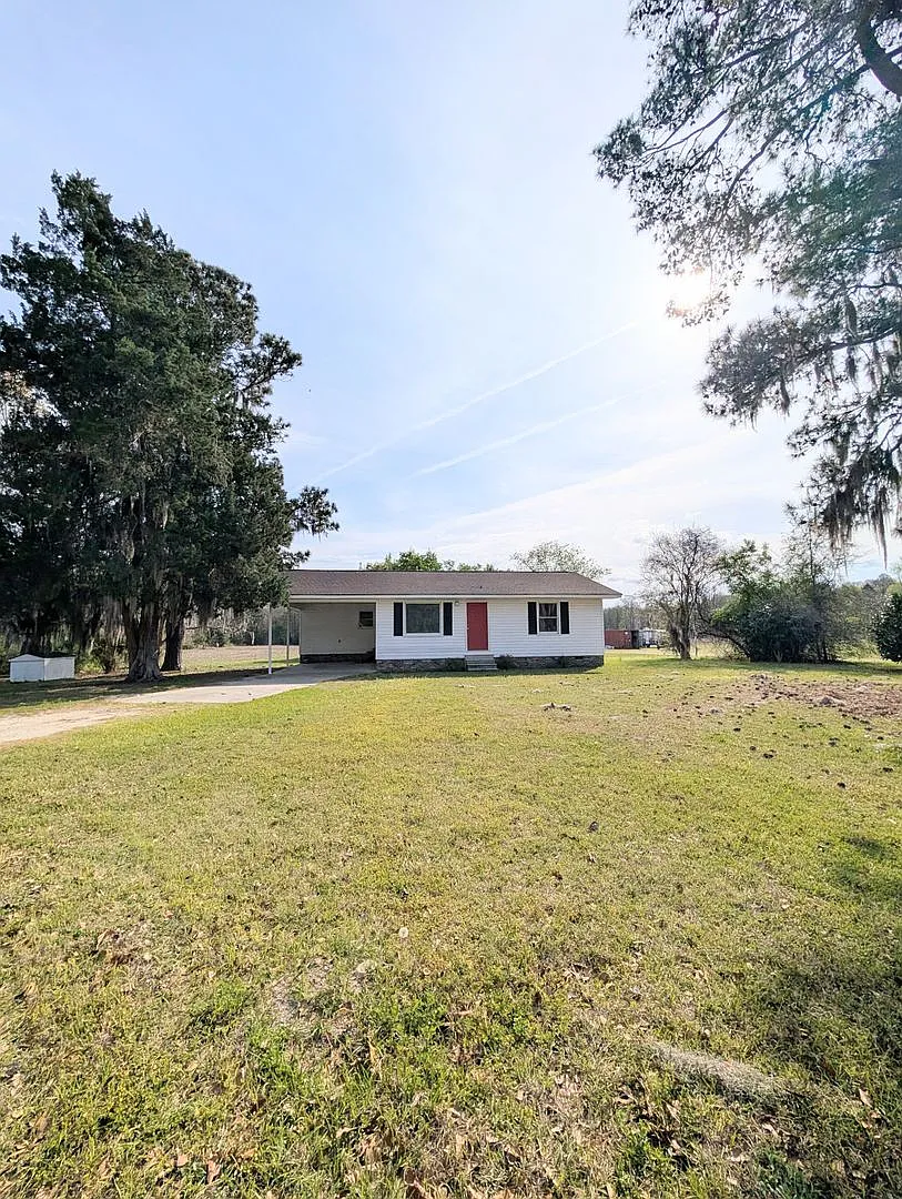 2 Bedroom, Long Term Rental in the Desirable Conway, SC — Photo 2