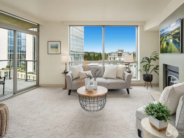 10610 NE 9th Place #1206, Bellevue, WA 98004