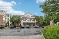 Centre Park Cir-2805-001.jpg