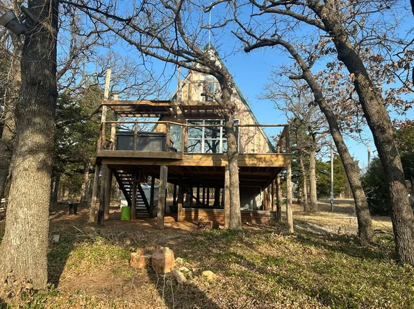 5201 Crystal Lake Dr, Guthrie, OK 73044