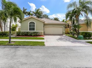 9450 NW 47th Ter, Doral, FL 33178