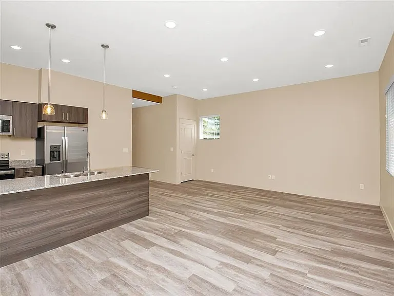 2162 E Mott Dr #6 — Photo 6