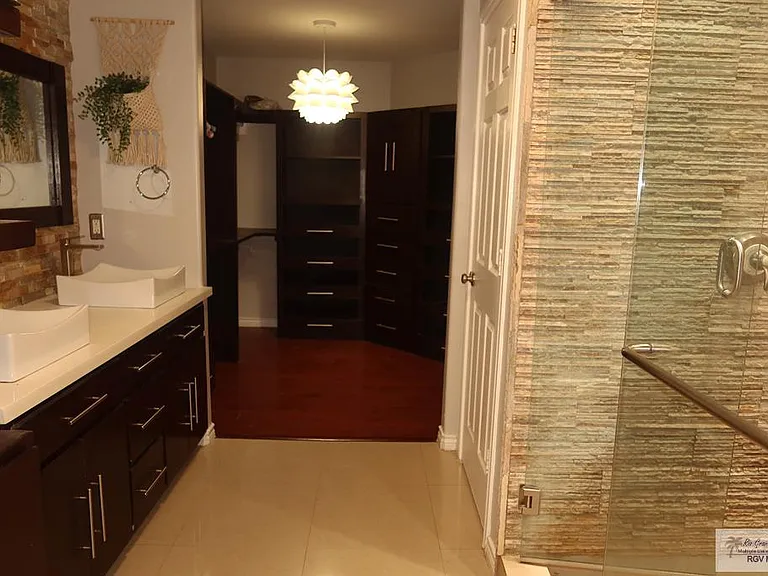 4500 Carmen Ave — Photo 10