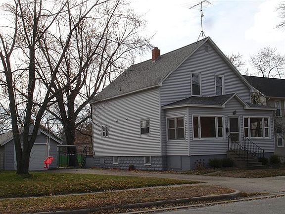2nd image of 1210 Pennoyer Ave