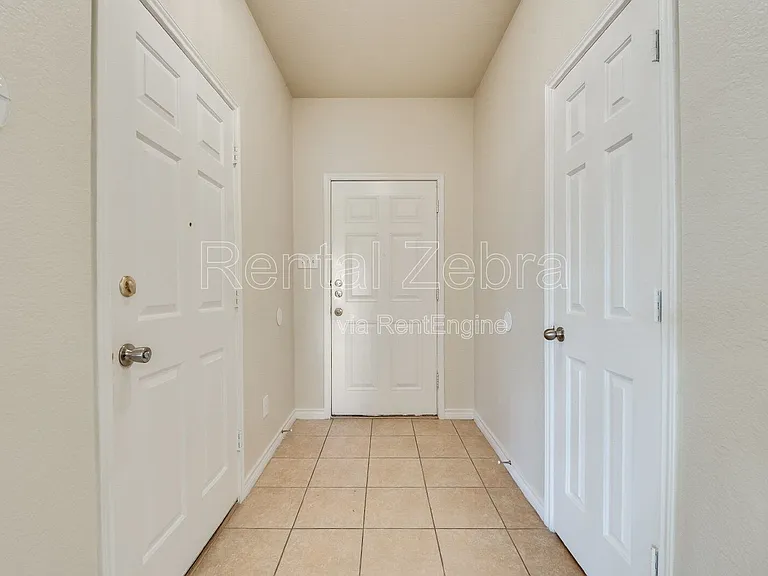 4216 Summersweet Ln — Photo 10