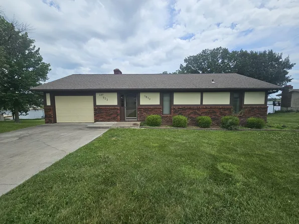 1810 Lake Viking Ter, Gallatin, MO 64640