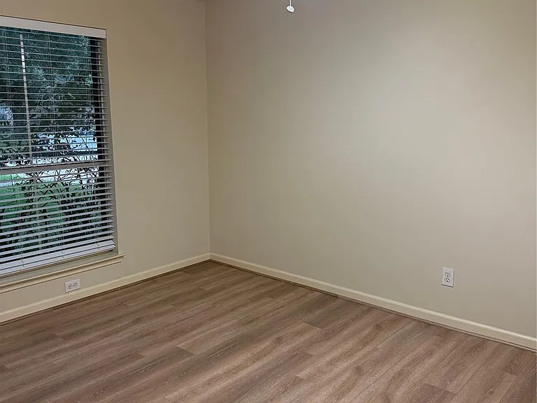 17314 Glenmorris Dr — Photo 14