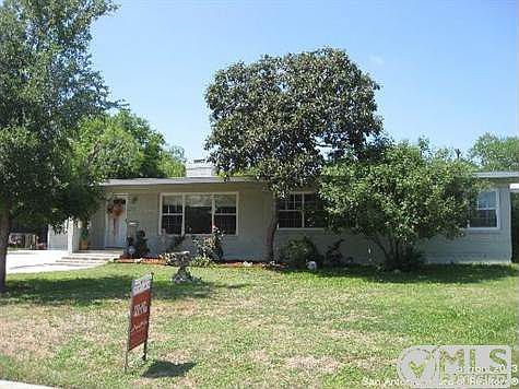 4th image of 213 Harriet Dr