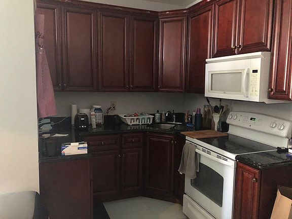 4th image of 1025 Cherry St Unit 501