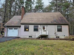 9 E Spur Rd, Moultonboro, NH 03254