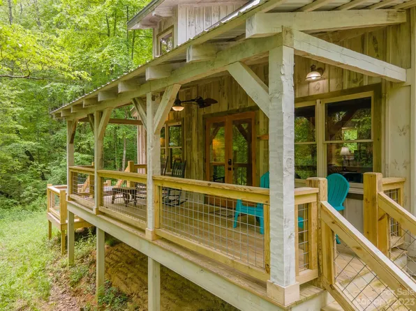 289 Lanterns Wick Trl, Sylva, NC 28779