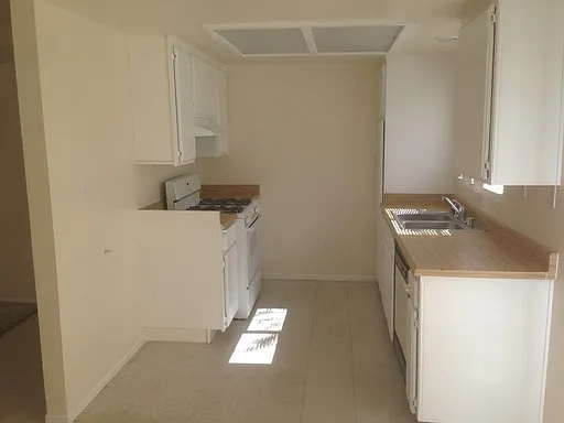 12715 Navajo Place — Photo 5