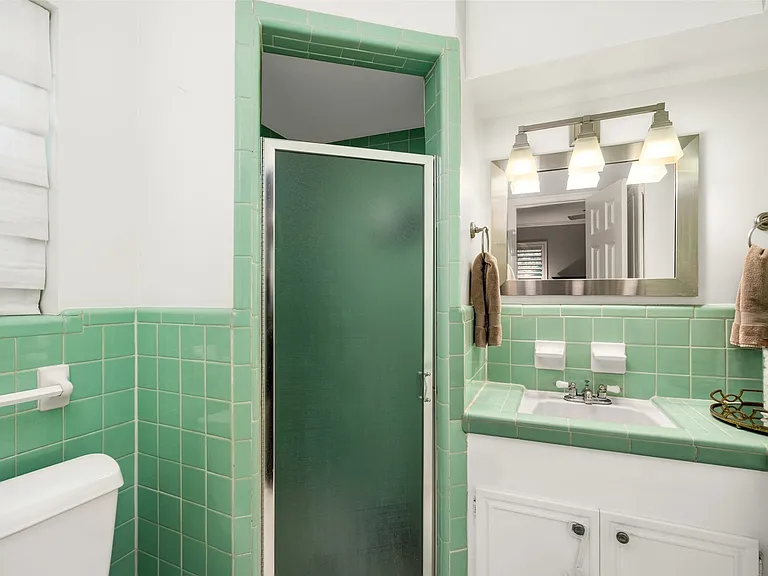 7208 Bucknell Dr — Photo 16