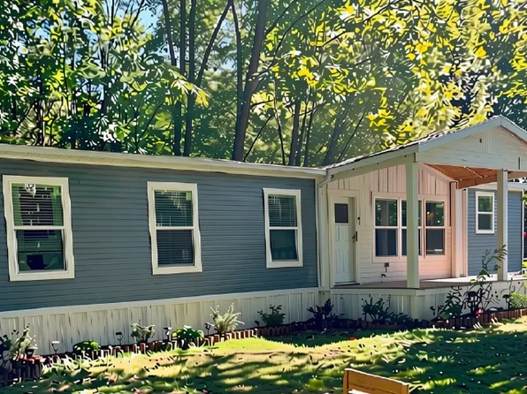 443 Cole Dr, Pigeon Forge, TN 37863