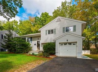 19 Singac Ct, Parsippany, NJ