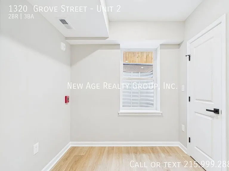 1320 Grove St #2 — Photo 11