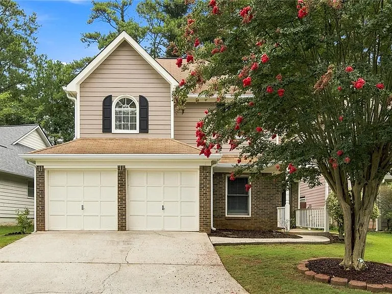5527 Bridge Pointe Dr — Photo 1