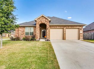 210 Plantation Dr, Waxahachie, TX