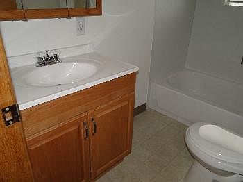 5th image of 904 9th St NW #906