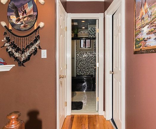 3rd image of 2535 Hollers Ave