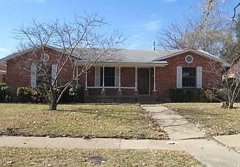 1st image of 2111 Riverway Dr