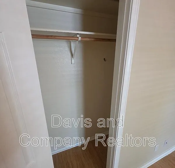 5203 Canadian Ave — Photo 12