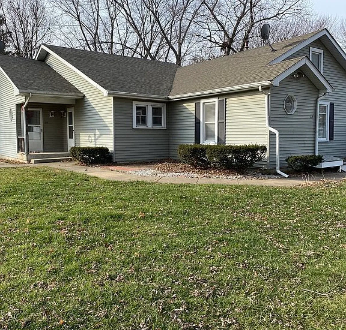 2 bed, 900 sqft, $1,800 — Photo 1