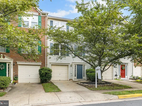 21789 Mornington Crescent Ter, Sterling, VA 20166