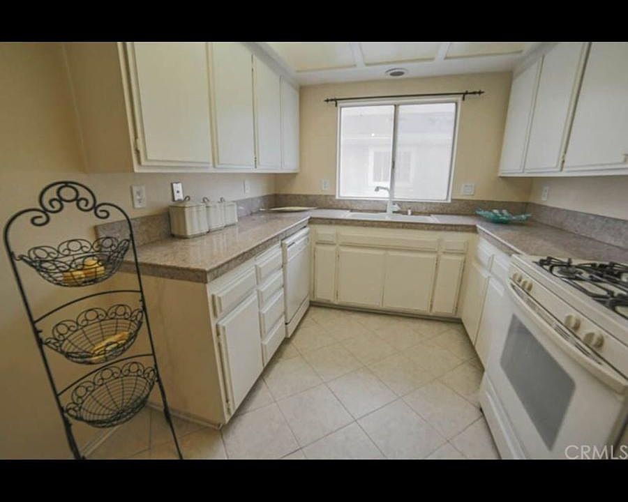 1st image of 2107 N Derek Dr