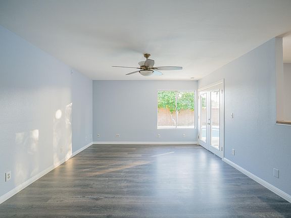 3rd image of 4503 W Cochise Dr
