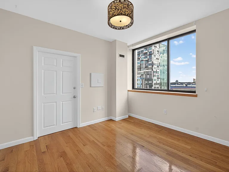 169 Monsignor Obrien Hwy #505 — Photo 14