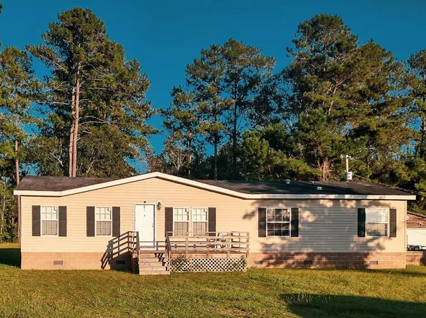 115 Donald Loop Rd., Hemingway, SC 29554