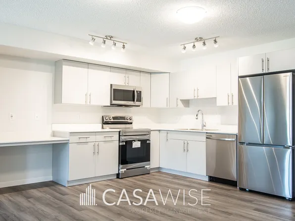 17211 9a Ave SW Unit 17211, Edmonton, AB T6W 3V5