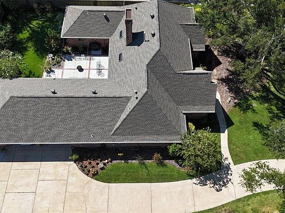 3rd image of 4107 Beau Chene Dr