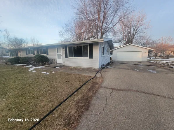 1729 Buehring Rd, Oshkosh, WI 54904