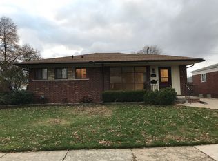 24495 Willowby Ave, Eastpointe, MI 48021