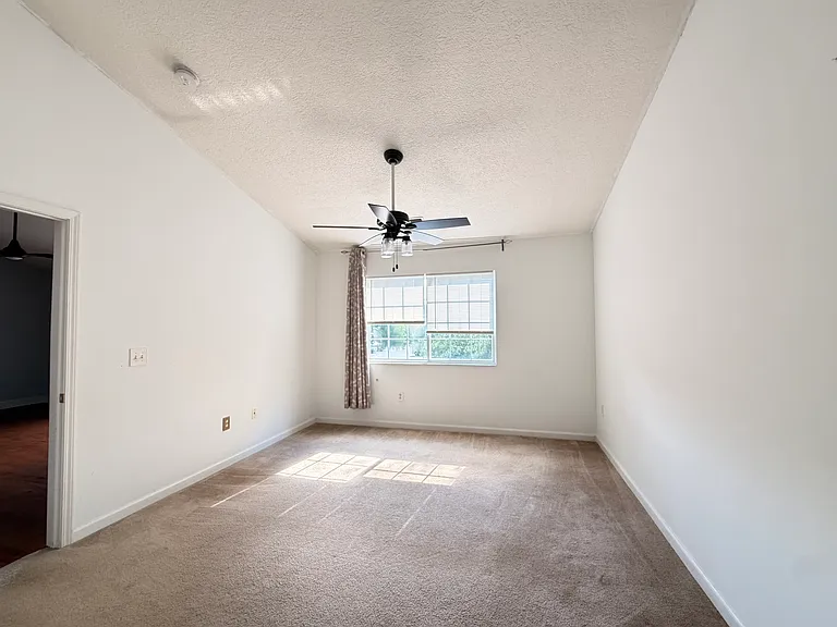 8013 Cranes Crossing Dr — Photo 12