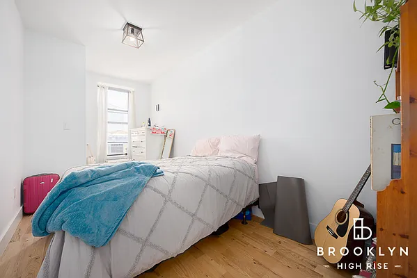 Rented by Brooklyn High Rise LLC | media 18