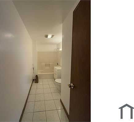 2nd image of 3 Park Rd APT 3