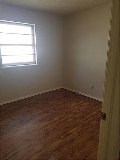 3 bed, 1116 sqft, $975 — Photo 3