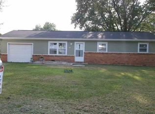 371 Cobb Ln, Springville, IN 47462