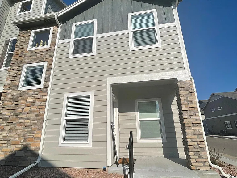 7508 Frigid Air Point — Photo 2