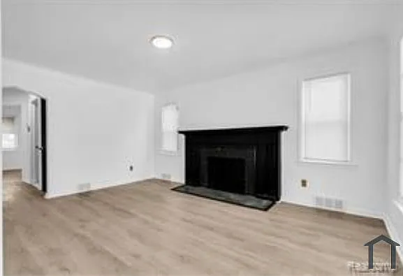 3 bed, 1101 sqft, $1,500 — Photo 3