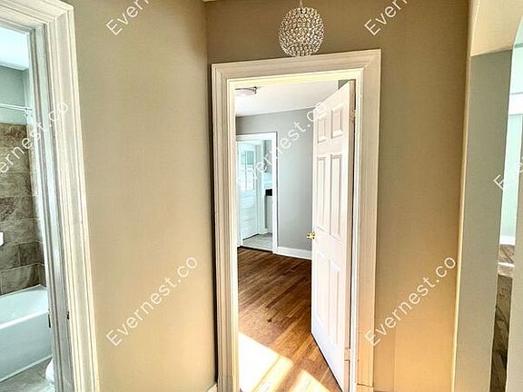 5th image of 5217 Lochaven Ave